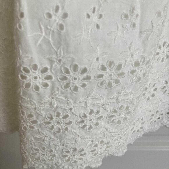 EUC Baby Gap White Eyelet Dress + Bloomer and Matching Cardigan Sweater - Size 2 - Picture 4 of 5